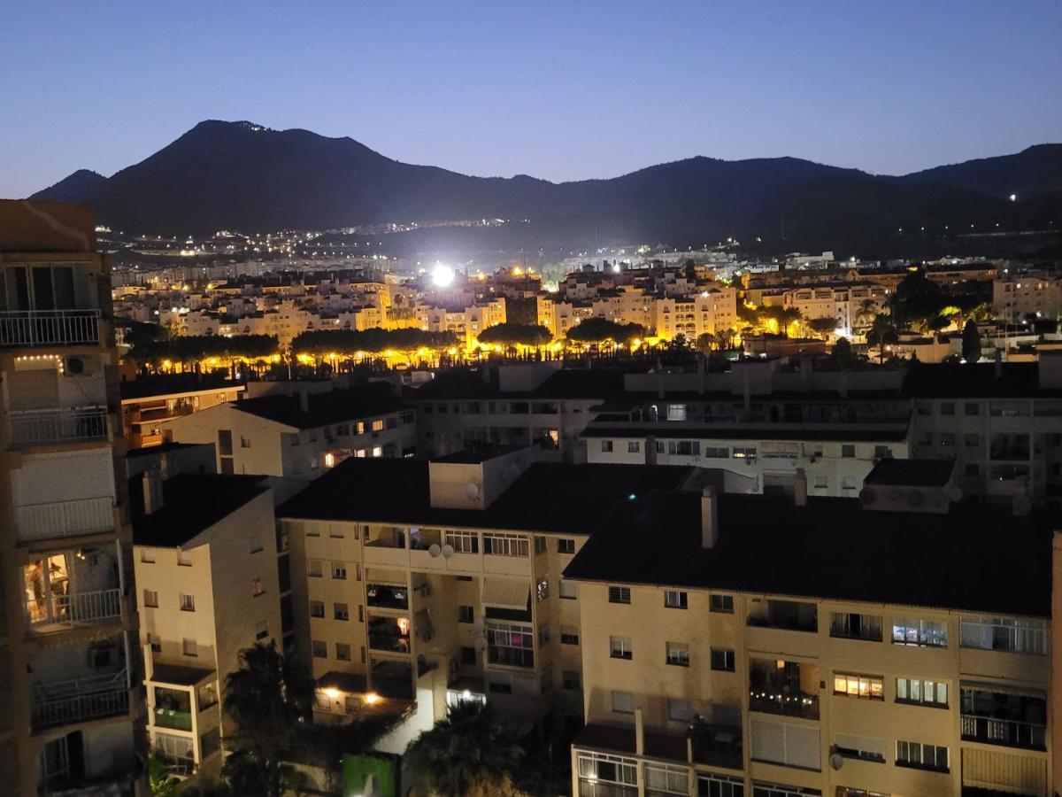 Attico Acuario, 2 Bathrooms Top Floor Appartment With Sea And Mountain Views Benalmádena Eksteriør bilde