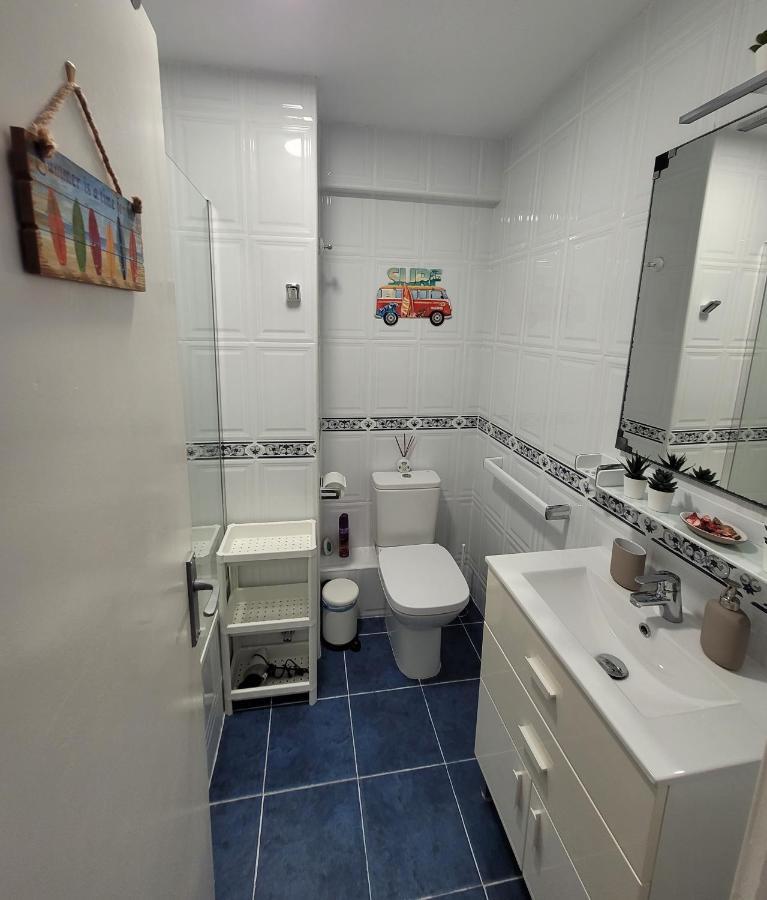 Attico Acuario, 2 Bathrooms Top Floor Appartment With Sea And Mountain Views Benalmádena Eksteriør bilde